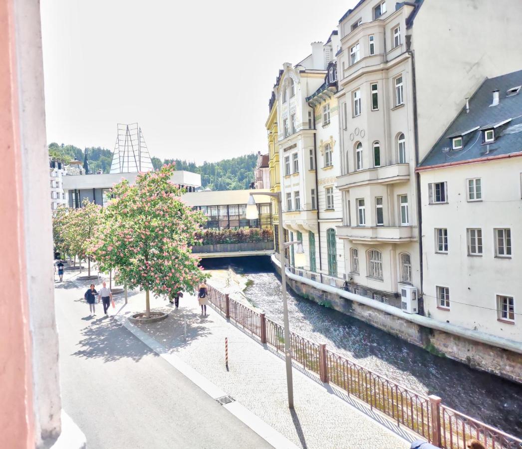 Karlsbad Family Apartment Eksteriør billede